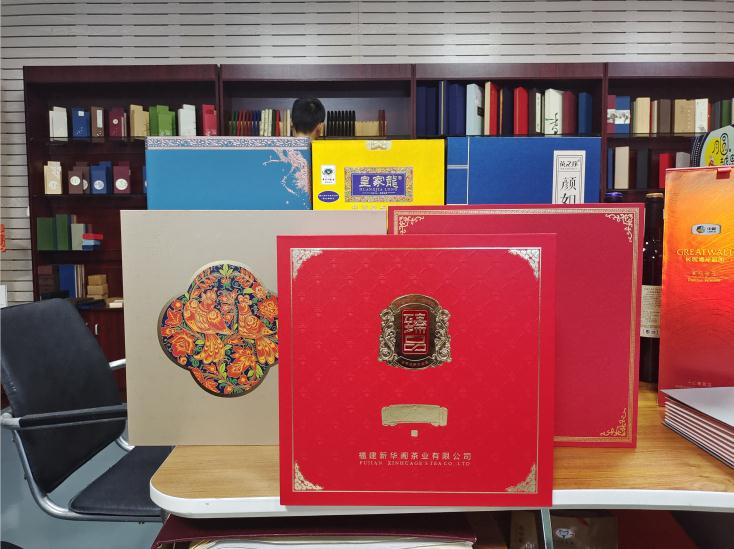 酒類包裝盒(hé)常用的包裝樣式(shì)有哪些？如何酒盒(hé)設計？