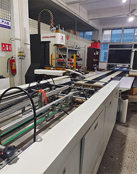 自動雙(shuang)工位視覺(jiao)定位機